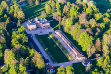 Vue oblique de Parc du palais du château de Favorite à le quartier Förch in Rastatt dans le département Bade-Wurtemberg, Allemagne