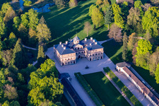 Vue d'oiseau de Château préféré à Förch à le quartier Förch in Rastatt dans le département Bade-Wurtemberg, Allemagne