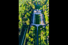 Château préféré à Förch à le quartier Förch in Rastatt dans le département Bade-Wurtemberg, Allemagne d'un drone