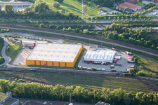 Vue aérienne de Entrepôt dm à le quartier Oststadt in Karlsruhe dans le département Bade-Wurtemberg, Allemagne