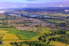 Vue aérienne de Vue de la ville sur les Regnits depuis le sud-est à Bischberg dans le département Bavière, Allemagne
