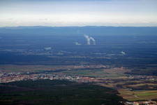 Vue aérienne de Du sud à Rheinzabern dans le département Rhénanie-Palatinat, Allemagne