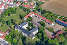 Vue aérienne de Château (ancienne abbaye) Theres à le quartier Obertheres in Theres dans le département Bavière, Allemagne