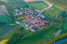 Vue aérienne de Quartier Rütschenhausen in Wasserlosen dans le département Bavière, Allemagne