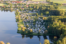 Vue aérienne de Camping au Sander Baggersee à Sand am Main dans le département Bavière, Allemagne