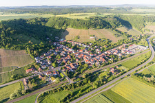 Vue aérienne de Quartier Ziegelanger in Zeil am Main dans le département Bavière, Allemagne