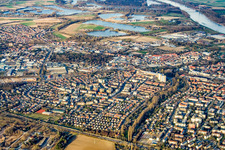 Vue aérienne de Vue de la ville depuis le sud-est à Speyer dans le département Rhénanie-Palatinat, Allemagne