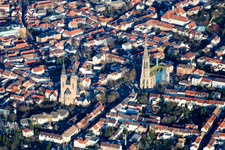 Vue aérienne de Église commémorative de la Protestation et église Saint-Joseph à Speyer dans le département Rhénanie-Palatinat, Allemagne