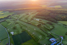 Vue aérienne de Golf Club Schweinfurt eV à le quartier Löffelsterz in Schonungen dans le département Bavière, Allemagne