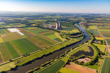 Vue aérienne de Centrale nucléaire sur le Main à Bergrheinfeld dans le département Bavière, Allemagne