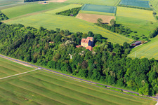 Château de Klingenberg à Wipfeld dans le département Bavière, Allemagne hors des airs