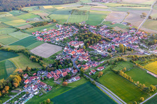 Vue aérienne de Quartier Oberschwappach in Knetzgau dans le département Bavière, Allemagne