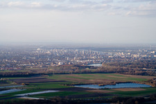 Vue aérienne de Ludwigshafen depuis le sud à le quartier Rheingönheim in Ludwigshafen am Rhein dans le département Rhénanie-Palatinat, Allemagne