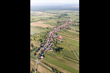 Forstheim dans le département Bas Rhin, France depuis l'avion