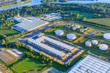 Photographie aérienne de DHL Speyer sur la zone industrielle Am Flugplatz à Speyer dans le département Rhénanie-Palatinat, Allemagne