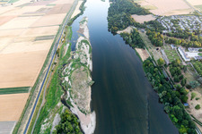 Menars dans le département Loir et Cher, France vu d'un drone