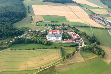 Photographie aérienne de Complexe monastique et muséal Neresheim à Neresheim dans le département Bade-Wurtemberg, Allemagne