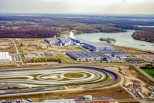 Vue aérienne de Zone industrielle d'Oberwald Rheinhafen à Wörth am Rhein dans le département Rhénanie-Palatinat, Allemagne