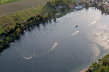 St. Leoner See, station de ski nautique à le quartier Sankt Leon in St. Leon-Rot dans le département Bade-Wurtemberg, Allemagne vue d'en haut