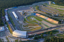 Photographie aérienne de Voie des stands au Motodrom Hockenheimring Bade-Wurtemberg à Hockenheim dans le département Bade-Wurtemberg, Allemagne