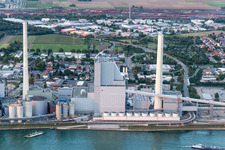 Vue aérienne de Grande centrale électrique Mannheim sur le Rhin près de Neckarau à le quartier Rheinau in Mannheim dans le département Bade-Wurtemberg, Allemagne