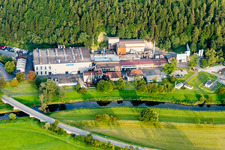 Vue aérienne de Site de l'usine SHW Automotive GmbH sur le Danube à Tuttlingen dans le département Bade-Wurtemberg, Allemagne