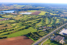 Parcours de golf du Golf-Club Bensheim eV à Bensheim dans le département Hesse, Allemagne hors des airs