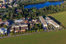 Vue aérienne de Lac Bruch à Heppenheim dans le département Hesse, Allemagne