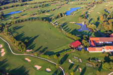 Boutique de golf Gut Neuzenhof, restaurant Gut Neuzenhof et spa de jour Anke Bader au club de golf - Terrain de golf Heddesheim Gut Neuzenhof à Heddesheim dans le département Bade-Wurtemberg, Allemagne hors des airs