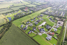 Villas de luxe dans un quartier résidentiel d'un lotissement unifamilial du Jutland à Varde dans le département Syddanmark, Danemark hors des airs