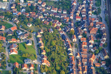 Vue aérienne de Église Siloé sur Lutherstr à Ispringen dans le département Bade-Wurtemberg, Allemagne