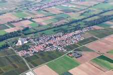 Vue aérienne de Freimersheim dans le département Rhénanie-Palatinat, Allemagne