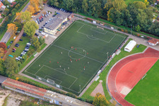 Vue aérienne de Terrain en gazon synthétique au stade Franz-Hage à Bellheim dans le département Rhénanie-Palatinat, Allemagne