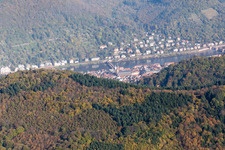 Vue aérienne de Vallée du Neckar à le quartier Kernaltstadt in Heidelberg dans le département Bade-Wurtemberg, Allemagne