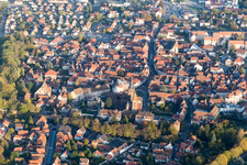 Wissembourg dans le département Bas Rhin, France vu d'un drone