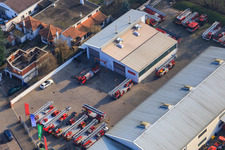 Vue aérienne de Barthelsmühlring avec échelle tournante atelier Beitel und Stier GmbH, Ronnys Folienwelt GmbH à le quartier Minderslachen in Kandel dans le département Rhénanie-Palatinat, Allemagne