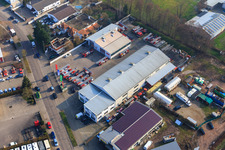 Photographie aérienne de Barthelsmühlring avec échelle tournante atelier Beitel und Stier GmbH, Ronnys Folienwelt GmbH et Liquid Hydraulik GmbH à le quartier Minderslachen in Kandel dans le département Rhénanie-Palatinat, Allemagne