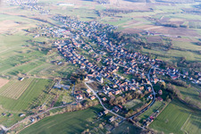 Preuschdorf dans le département Bas Rhin, France vu d'un drone