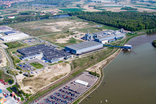Photographie aérienne de Port du Rhin à le quartier Maximiliansau in Wörth am Rhein dans le département Rhénanie-Palatinat, Allemagne