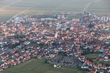 Quartier Diedesfeld in Neustadt an der Weinstraße dans le département Rhénanie-Palatinat, Allemagne d'en haut