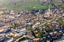 (Bourgogne) à Autun dans le département Saône et Loire, France vue du ciel