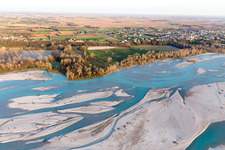 Vue aérienne de Borgata Mezzoli dans le département Frioul-Vénétie Julienne, Italie