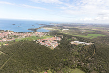 Vue aérienne de Vrsar dans le département Gespanschaft Istrien, Croatie
