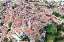 Vrsar dans le département Gespanschaft Istrien, Croatie vue du ciel