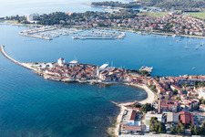 Umag dans le département Gespanschaft Istrien, Croatie d'en haut