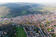 Image drone de Neustadt an der Weinstraße dans le département Rhénanie-Palatinat, Allemagne