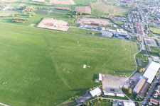 Vue oblique de Quartier Speyerdorf in Neustadt an der Weinstraße dans le département Rhénanie-Palatinat, Allemagne