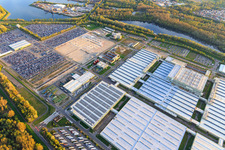 Photographie aérienne de Insel Grün avec entrepôt de véhicules de MOSOLF Logistics & Services GmbH à Germersheim dans le département Rhénanie-Palatinat, Allemagne