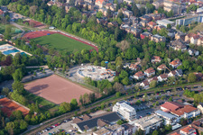 Vue aérienne de Démolition de la salle de sport circulaire à Landau in der Pfalz dans le département Rhénanie-Palatinat, Allemagne