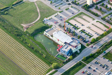 Vue aérienne de Pfizenmeier Fitness à Neustadt an der Weinstraße dans le département Rhénanie-Palatinat, Allemagne